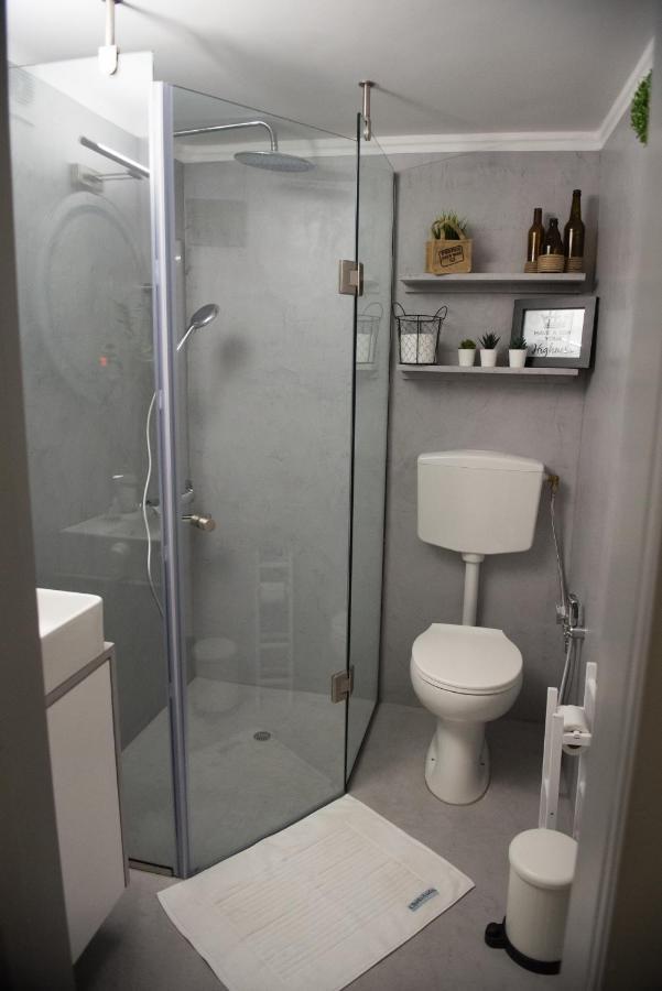 Chrisandro Apartments Athens Ngoại thất bức ảnh